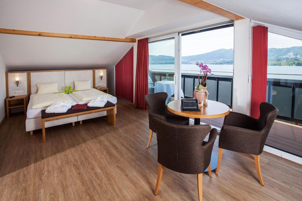 Landhotel Gruenberg Am See Gmunden Exterior photo
